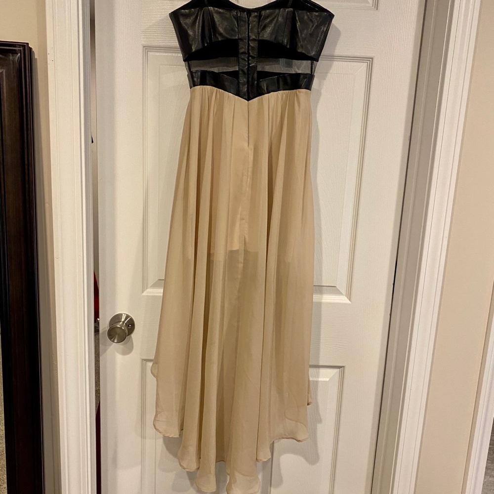 Dress - Picture 7 of 9